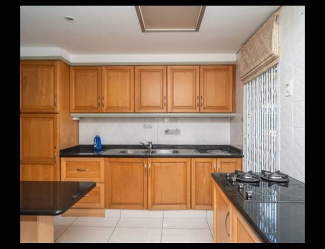 4 BEDROOM APARTMENT TO LET IN MUSGRAVE